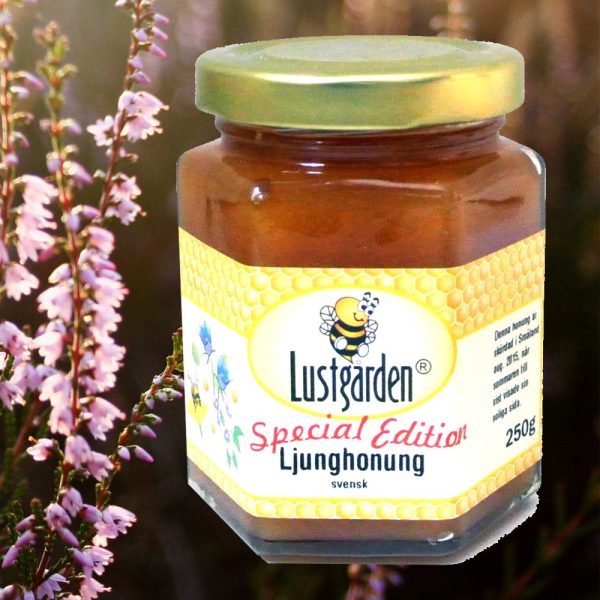 Ljunghonung är extra smakrik och en riktig delikatess för alla honungsälskare! Passar utmärkt i te, på mackan eller till matlagning.