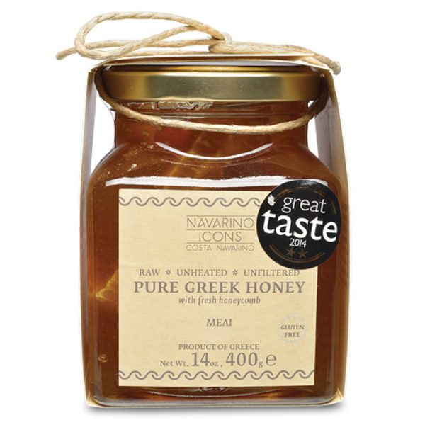 Ren naturligt tjock och gyllene grekisk honung utan konstgjorda tillsatser eller aromer. Förpackad i glasburk med en bit färsk bikaka.