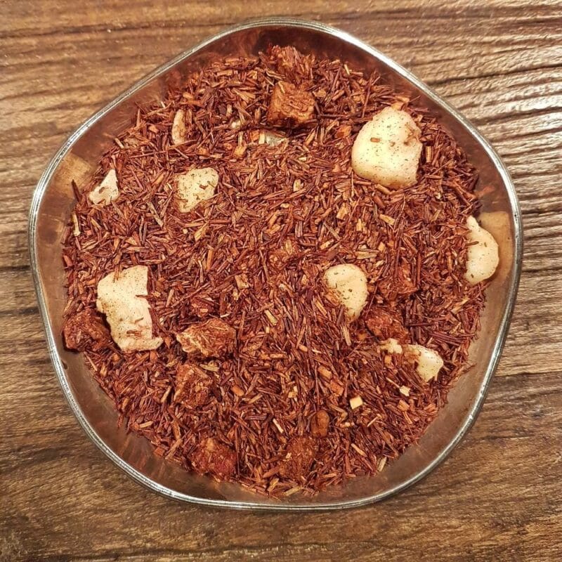 Rooibos med smak av banan och jordgubb, en smak som påminner om bubbelgum.