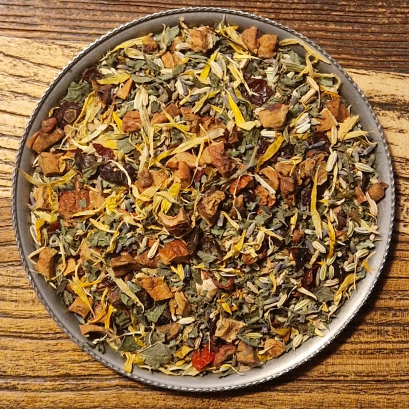 När dagen går till ända bjuder Kvällsfrid på en varm paus. Den här harmoniska örtblandningen är skapad för att stilla sinnet och omfamna kvällen.