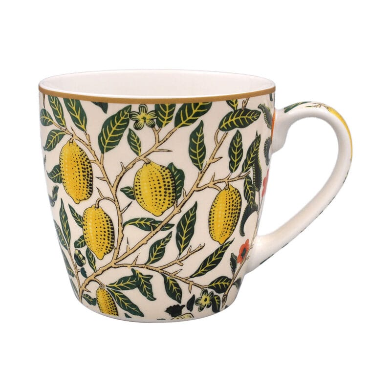 Stor porslinsmugg med mönster av William Morris. Muggen rymmer ca 4 dl och tål mikro och maskindisk.
