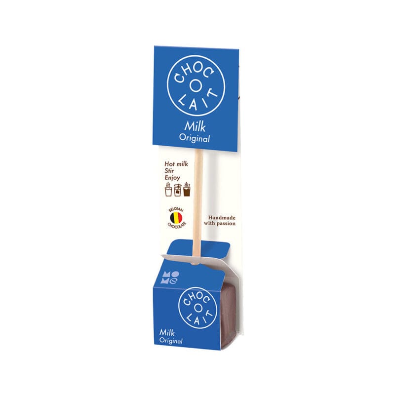 54020 Lyxig varm choklad på pinne gjord av äkta belgisk mjölkchoklad. Rör ner i varm mjölk och njut av en krämig, fyllig och len chokladupplevelse.