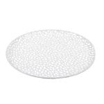 Fruktfat i vitlackerad metall med genombrutet mönster som ger ett luftigt uttryck. Diameter 35 cm. Passar perfekt på köksbordet för frukt eller dekoration.