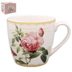 En dekorativ mugg för både kaffe och te, och ett fint val för den som tycker om rosor och romantiska blommönster. Levereras i presentförpackning.